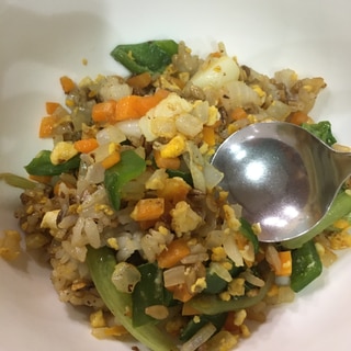 残り野菜のチャーハン